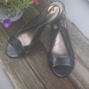 Naturalizer 19482002 Black Leather Peep Toe Sling Back Comfort Heels Sz 7